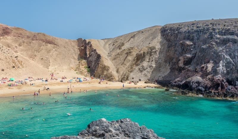 LANZAROTE - O insulă în Atlantic